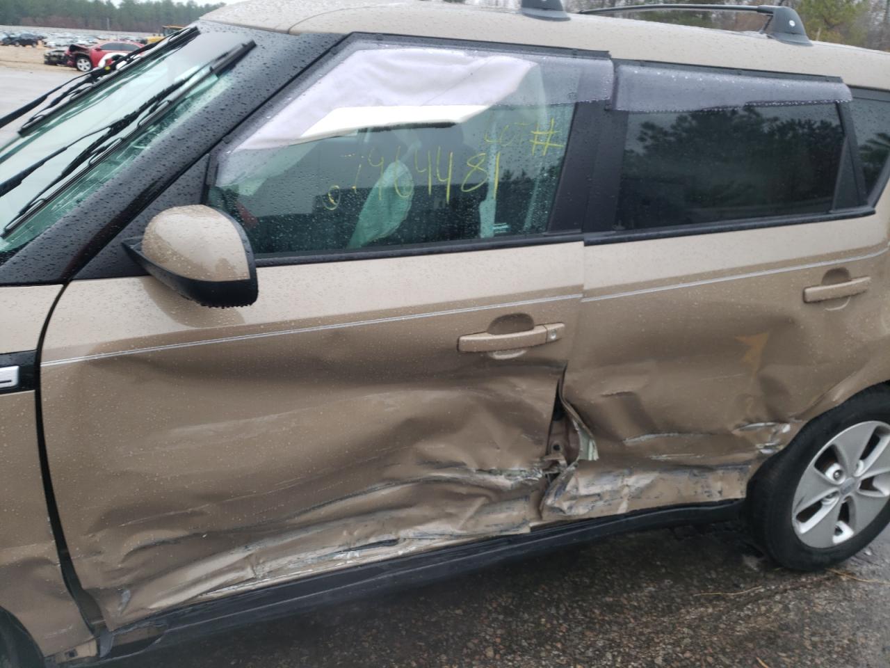 Photo 9 from auction – 2016 KIA SOUL with VIN KNDJN2A27G7282284