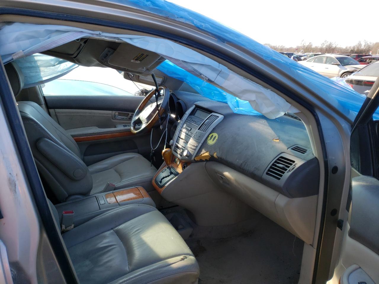 Photo 5 from auction – 2005 LEXUS RX 330 with VIN 2T2HA31U45C046166
