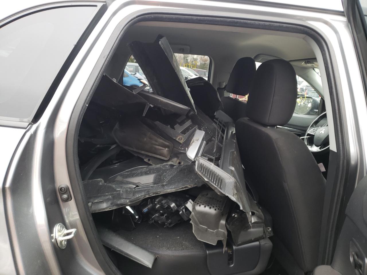 Photo 6 from auction – 2020 MITSUBISHI OUTLANDER with VIN JA4AR3AU7LU016443