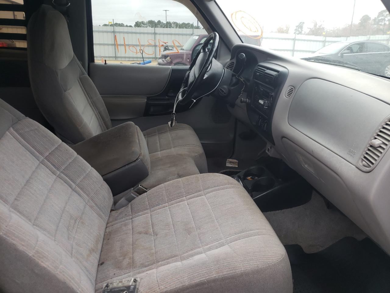 Photo 5 from auction – 1997 FORD RANGER with VIN 1FTCR14U1VPB16893