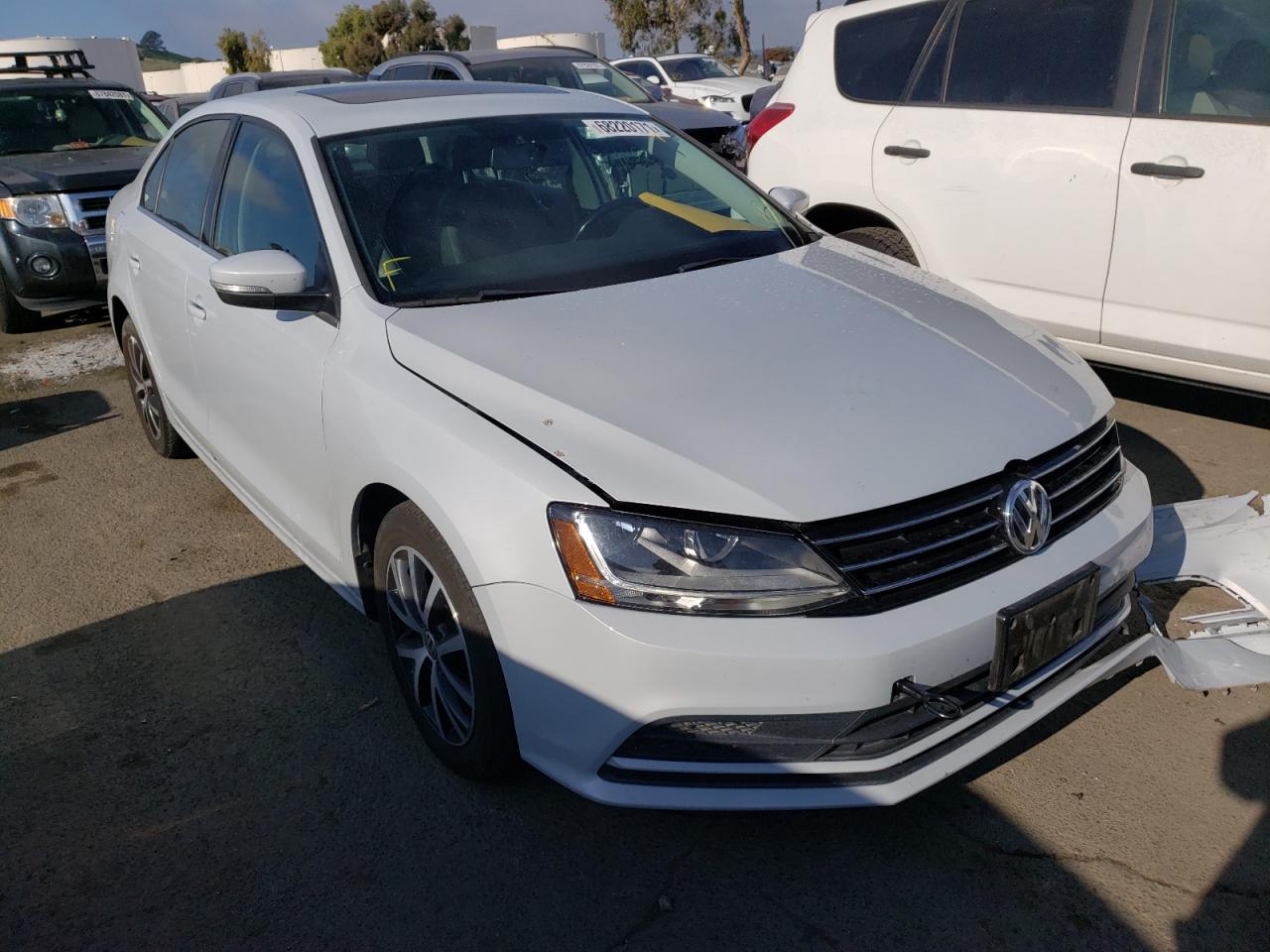 VOLKSWAGEN JETTA SE 2017 with VIN 3VWDB7AJ2HM312113 - Photo from auction