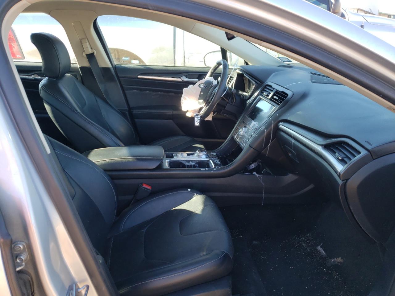 Photo 5 from auction – 2018 FORD FUSION TIT with VIN 3FA6P0D92JR138970