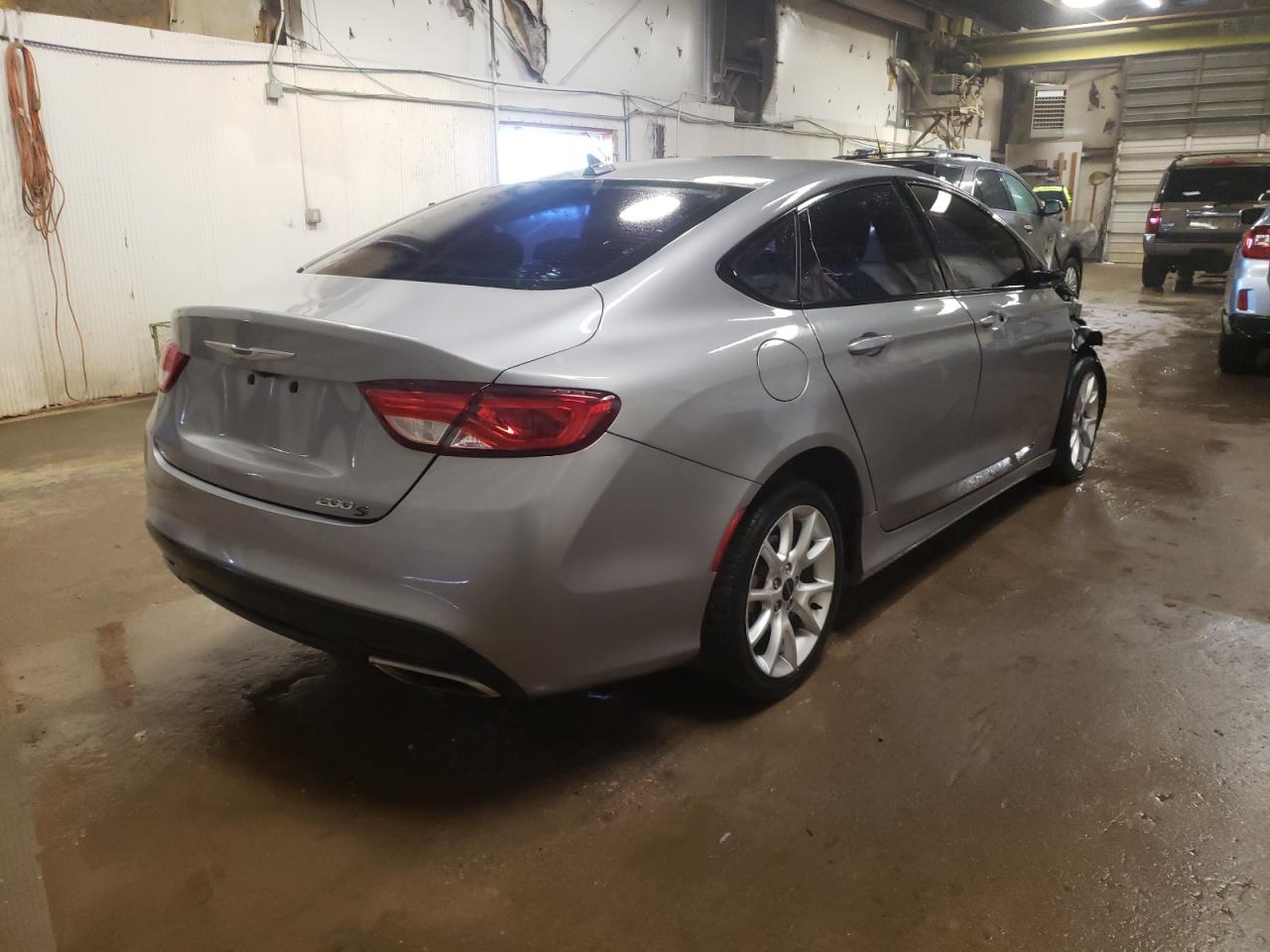 Photo 4 from auction – 2015 CHRYSLER 200 S with VIN 1C3CCCBGXFN516107