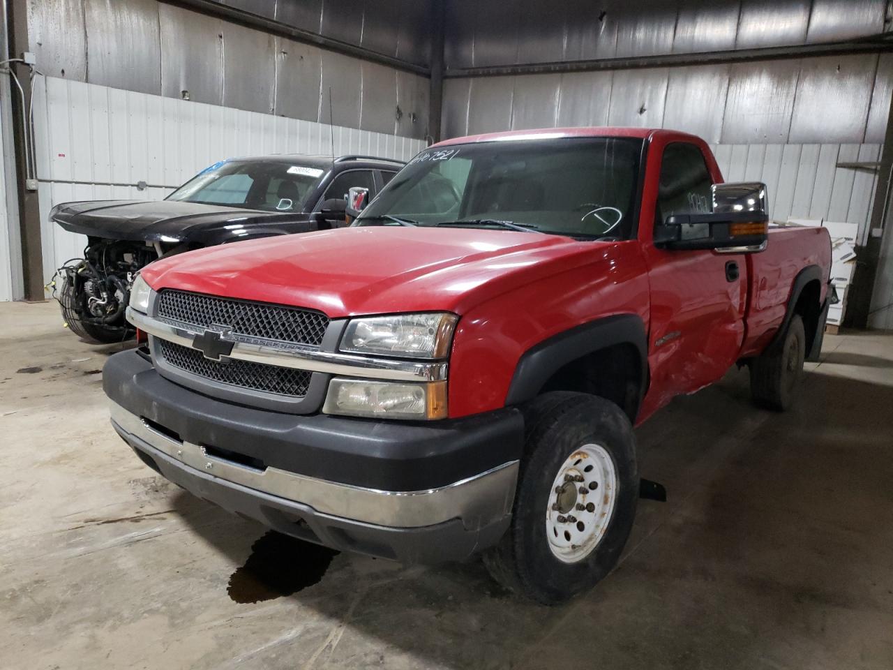 Photo 2 from auction – 2004 CHEVROLET SILVERADO with VIN 1GCHK24U84E267966