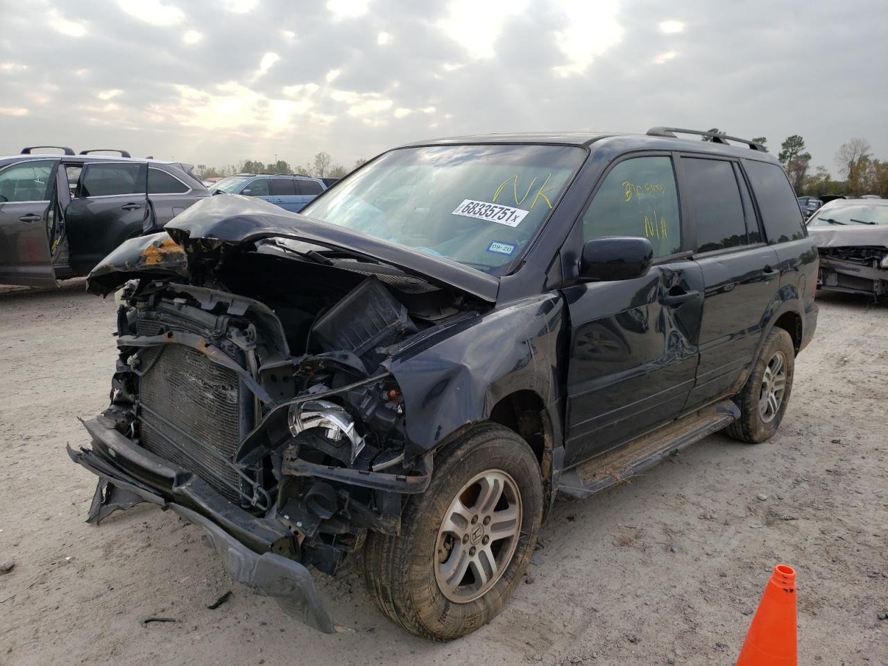 Photo 2 from auction – 2004 HONDA PILOT EXL with VIN 5FNYF18504B007500