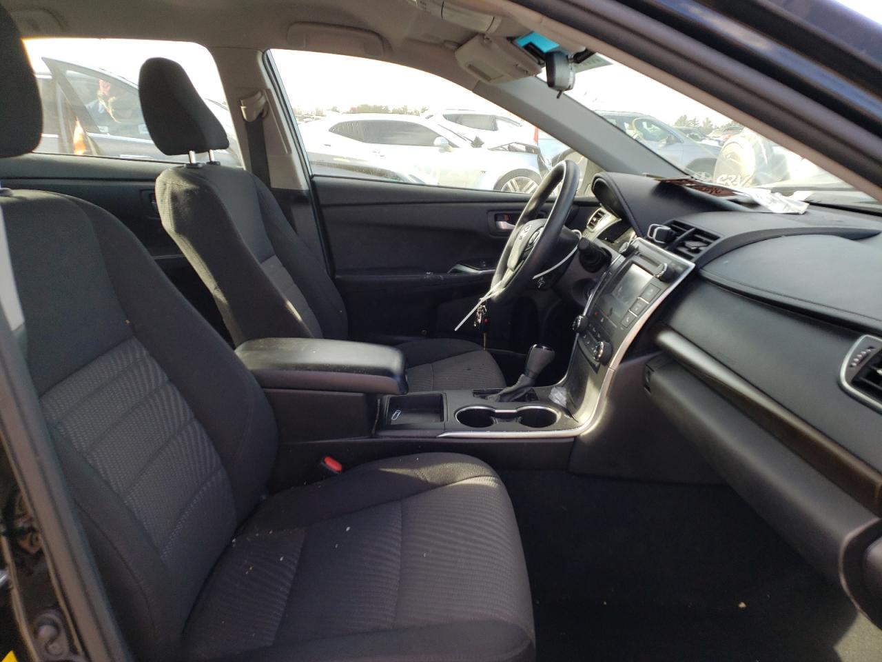 Photo 5 from auction – 2017 TOYOTA CAMRY LE with VIN 4T1BF1FKXHU648872