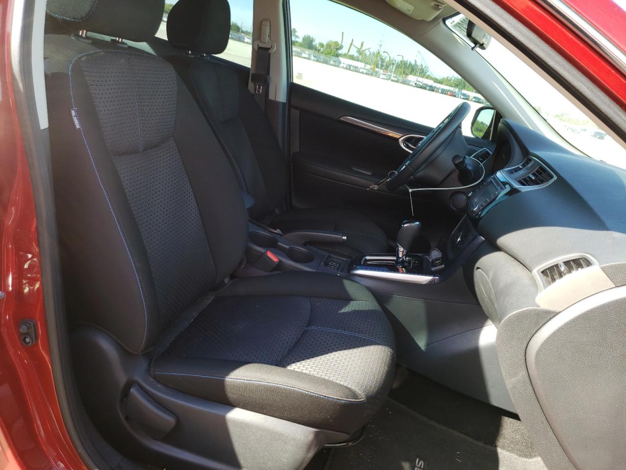 Photo 5 from auction – 2018 NISSAN SENTRA S with VIN 3N1AB7AP6JY217632