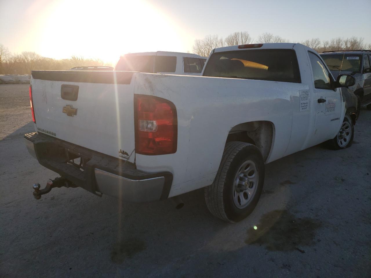 Photo 4 from auction – 2007 CHEVROLET SILVERADO with VIN 1GCEC14C77Z526221