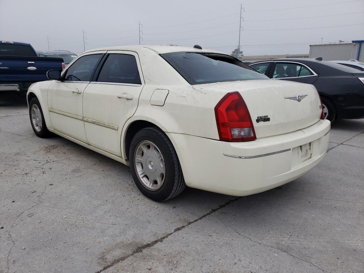 Photo 3 from auction – 2005 CHRYSLER 300 TOURIN with VIN 2C3AA53G65H633438