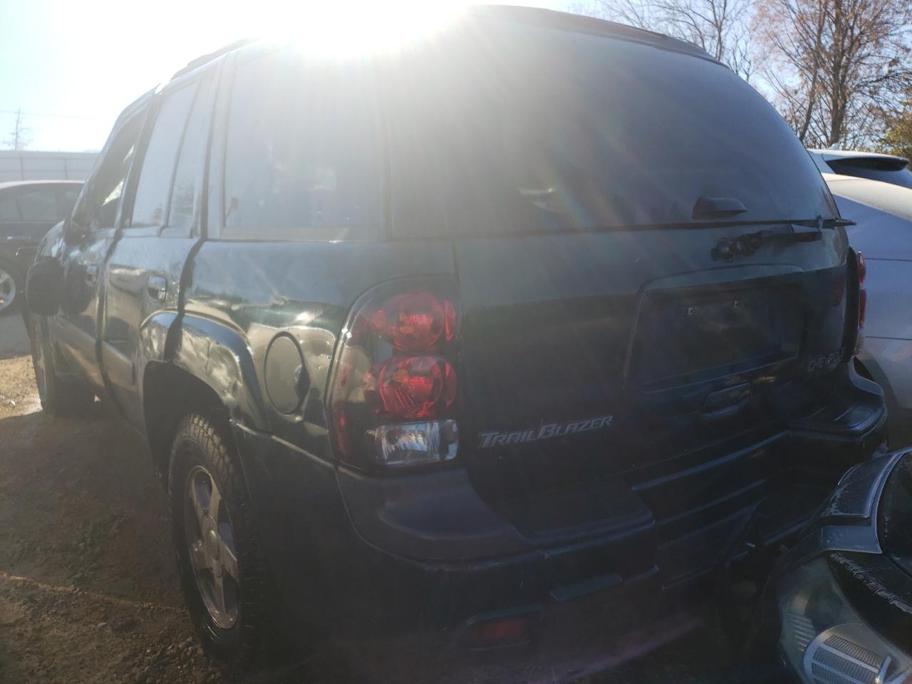 Photo 3 from auction – 2004 CHEVROLET TRAILBLAZE with VIN 1GNDT13S942111210