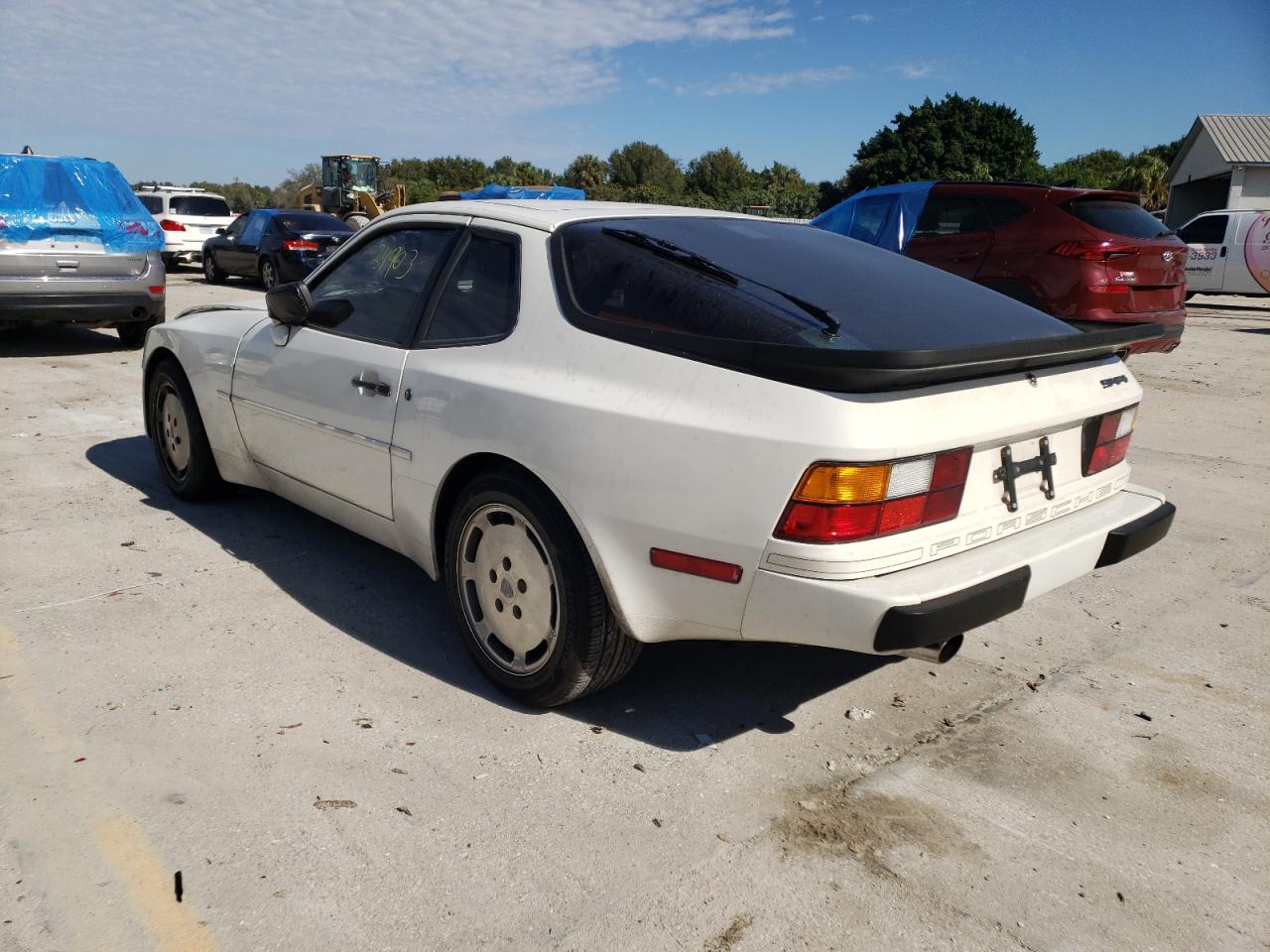 Photo 3 from auction – 1987 PORSCHE 944 with VIN WP0AB0947HN477589