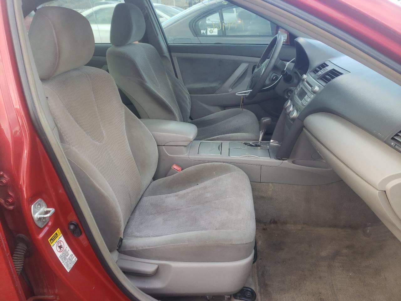 Photo 5 from auction – 2011 TOYOTA CAMRY BASE with VIN 4T1BF3EK7BU156353