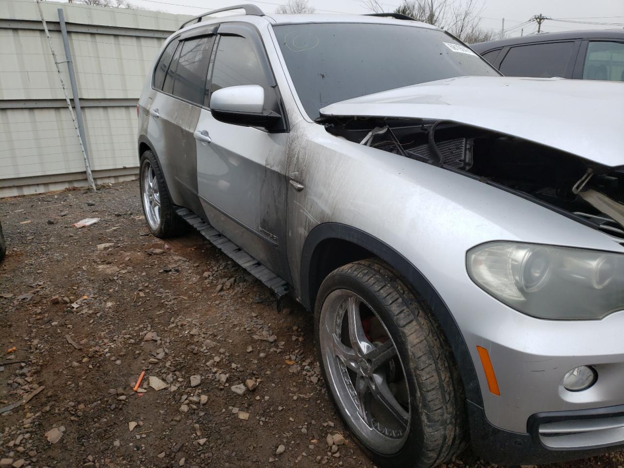 Photo 9 from auction – 2009 BMW X5 XDRIVE3 with VIN 5UXFE43539L275771