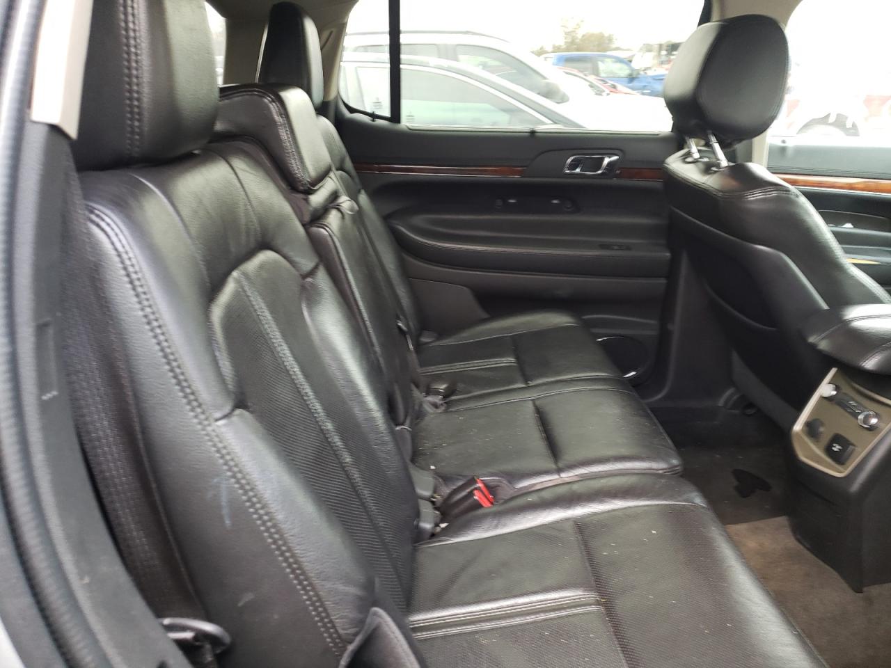 Photo 6 from auction – 2012 LINCOLN MKT with VIN 2LMHJ5FR6CBL54997
