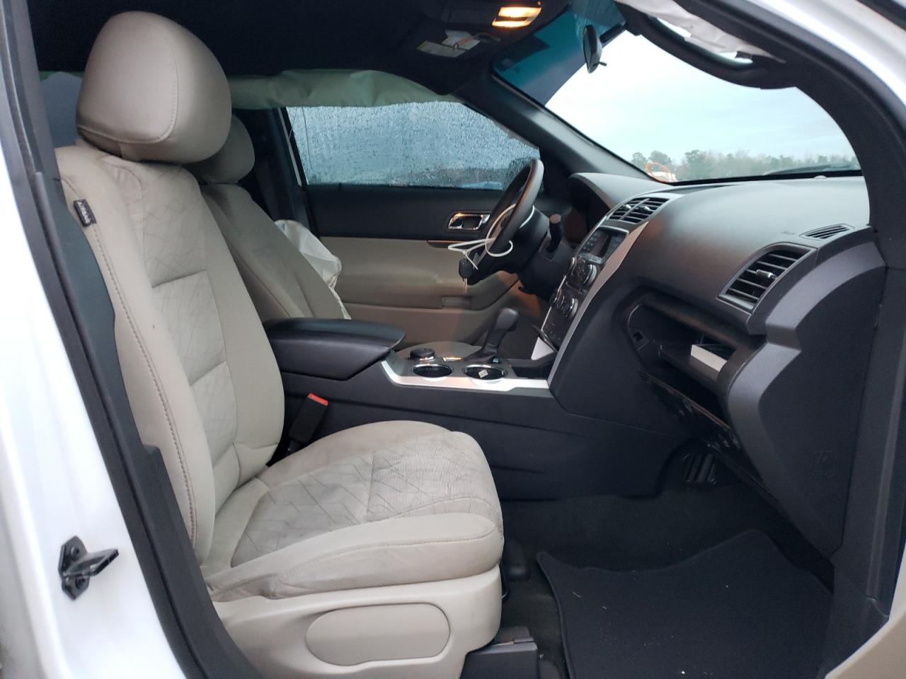 Photo 5 from auction – 2014 FORD EXPLORER with VIN 1FM5K8B85EGA28954