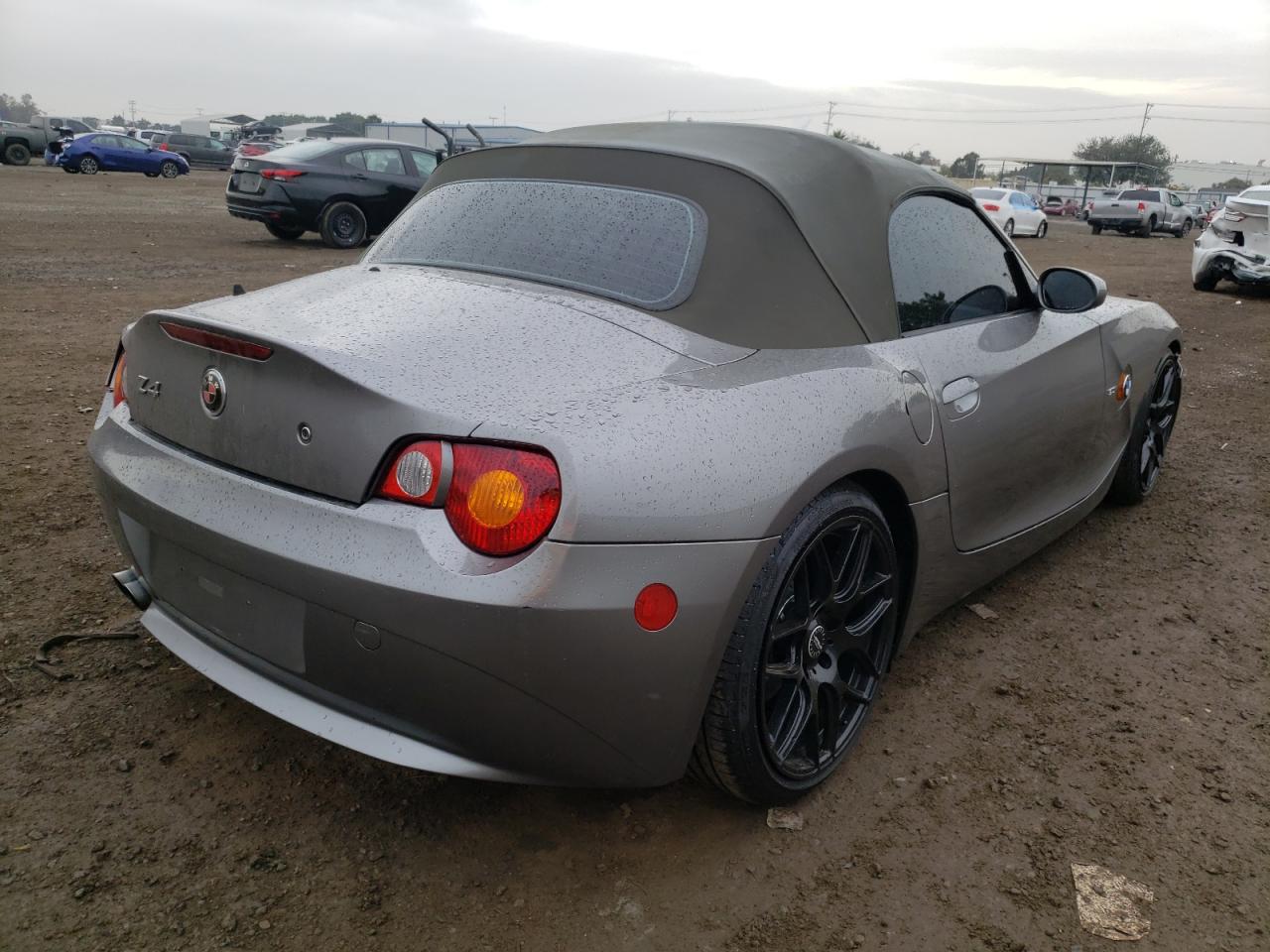 Foto 4 de la subasta – 2003 BMW Z4 3.0 con VIN 4USBT53463LU02727