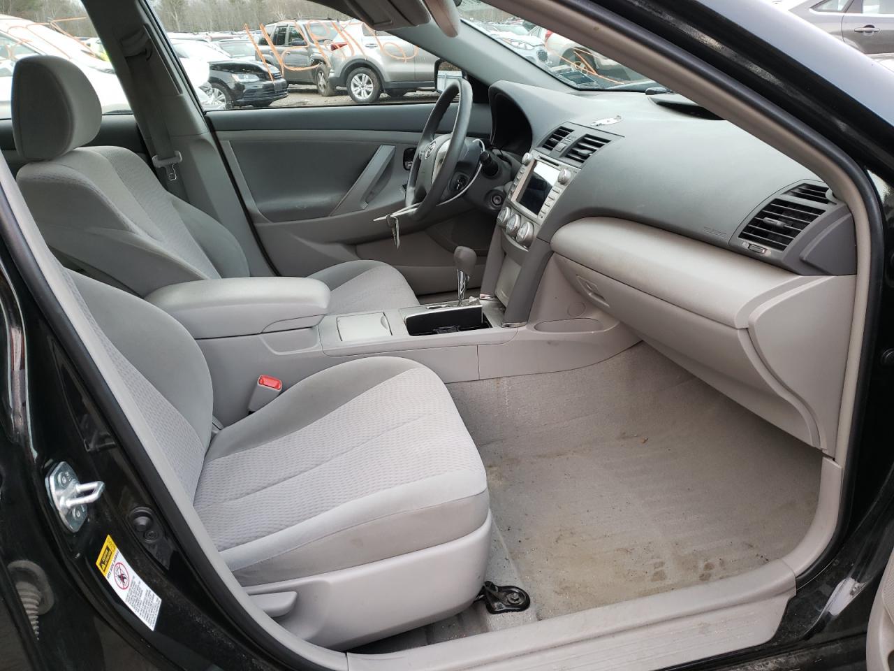 Photo 5 from auction – 2011 TOYOTA CAMRY BASE with VIN 4T4BF3EK5BR128217