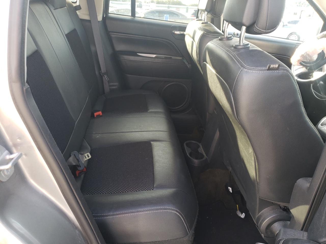 Photo 6 from auction – 2016 JEEP COMPASS LA with VIN 1C4NJCEA4GD773417