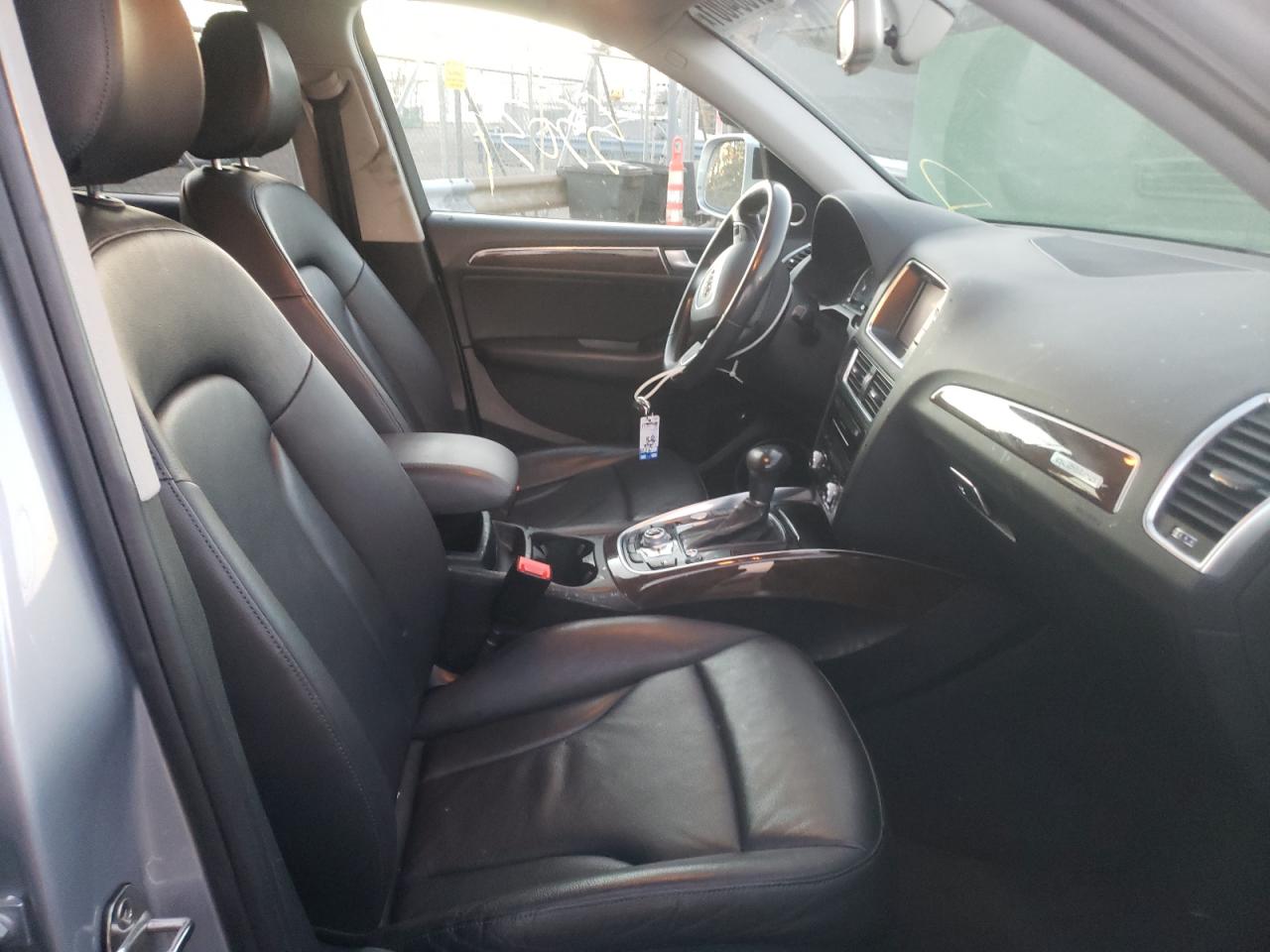 Photo 5 from auction – 2016 AUDI Q5 PREMIUM with VIN WA1L2AFP8GA059443