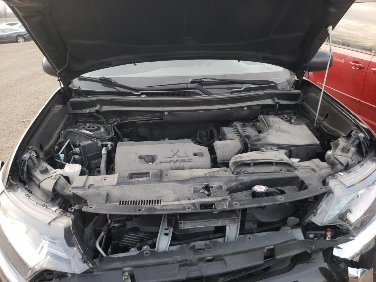 Photo 7 from auction – 2017 MITSUBISHI OUTLANDER with VIN JA4AD2A31HZ064756