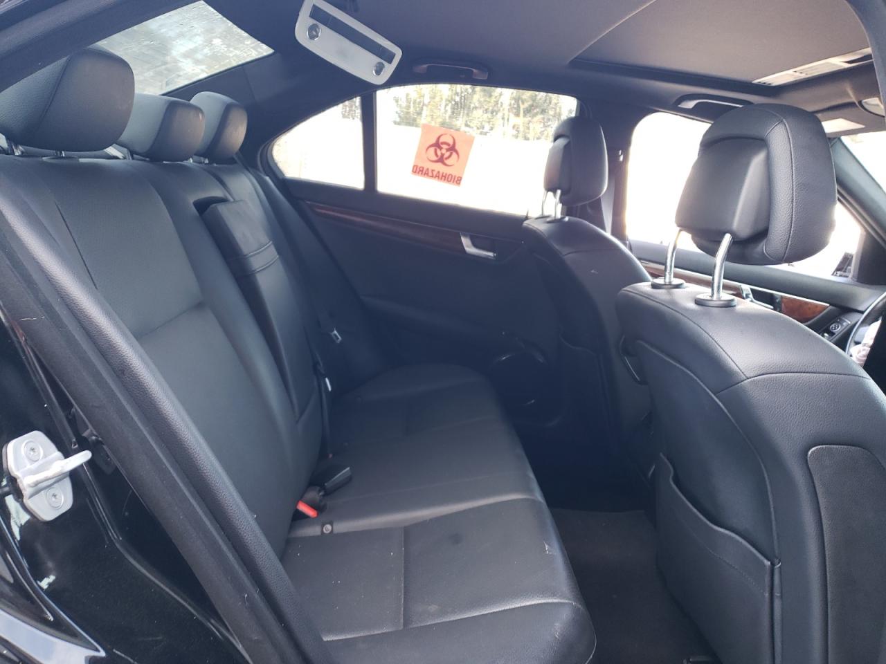 Photo 6 from auction – 2011 MERCEDES-BENZ C 300 with VIN WDDGF5EB0BA528547
