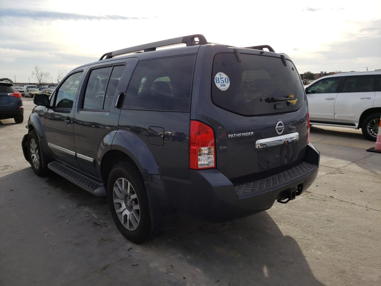 Photo 3 from auction – 2011 NISSAN PATHFINDER with VIN 5N1AR1NN6BC617548