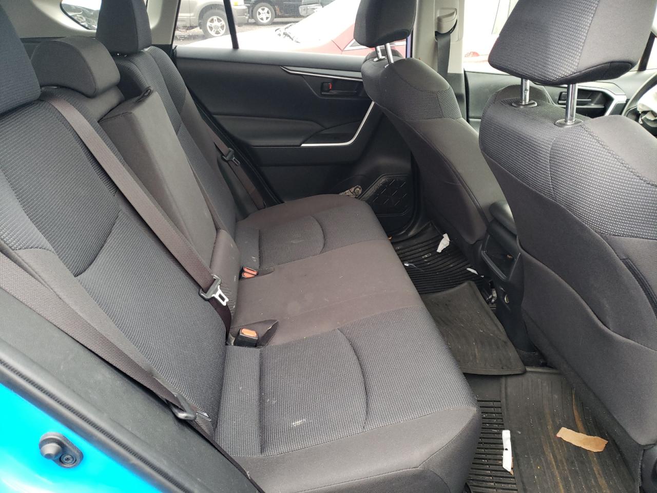 Photo 6 from auction – 2019 TOYOTA RAV4 LE with VIN JTMH1RFV7KD506718
