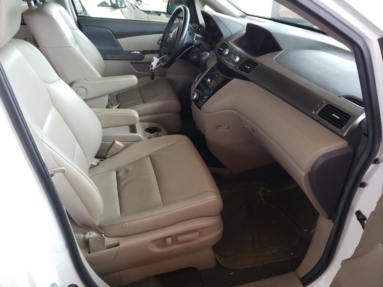 Photo 5 from auction – 2011 HONDA ODYSSEY EX with VIN 5FNRL5H62BB003541