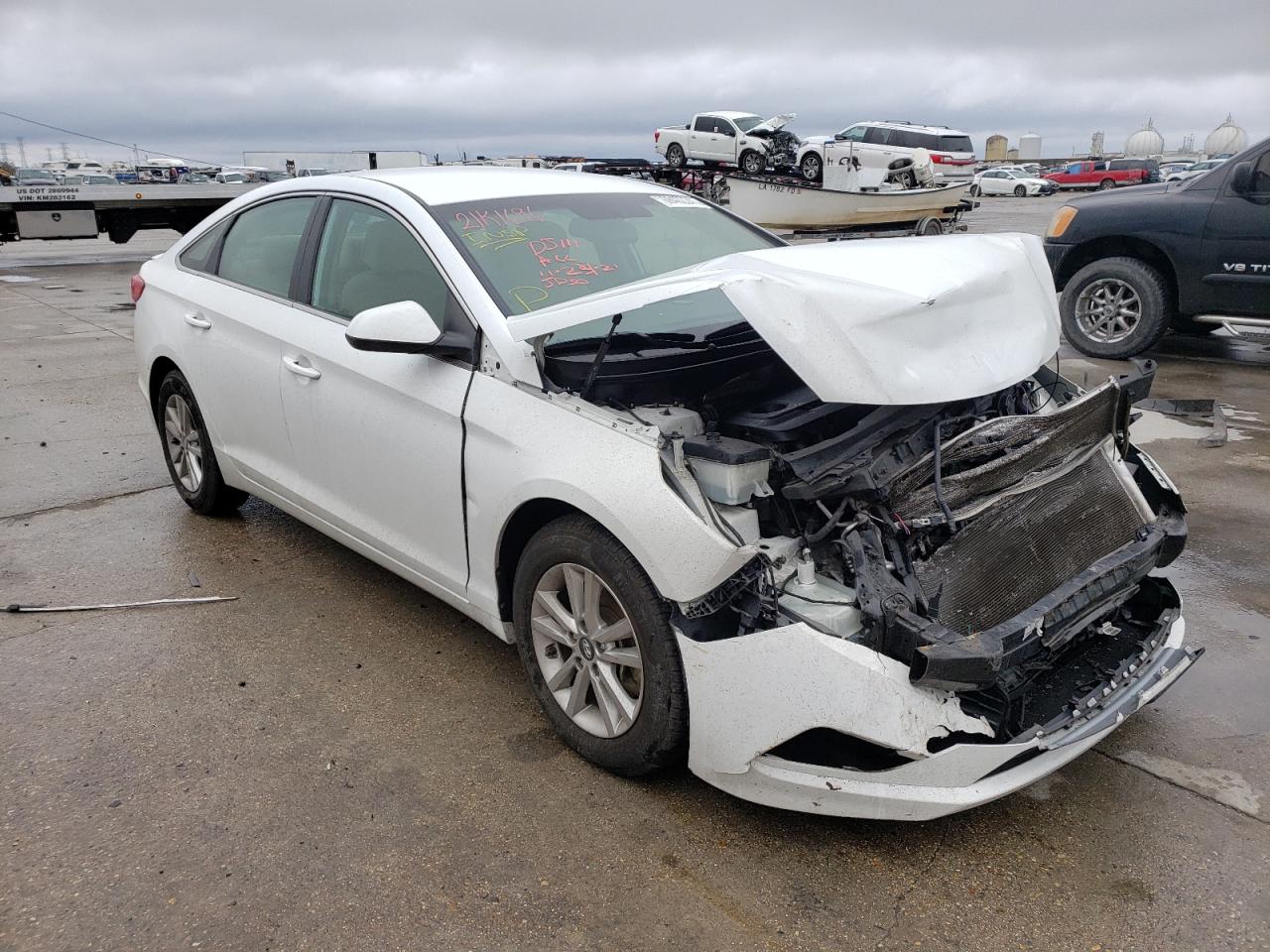 Photo 1 from auction – 2016 HYUNDAI SONATA SE with VIN 5NPE24AF9GH277589