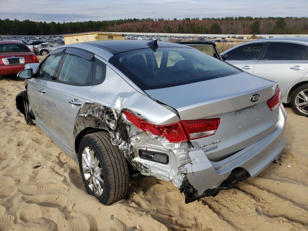 Photo 3 from auction – 2016 KIA OPTIMA EX with VIN 5XXGU4L39GG116452