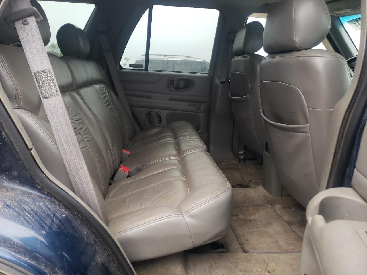Photo 6 from auction – 2001 CHEVROLET BLAZER with VIN 1GNDT13WX12131027