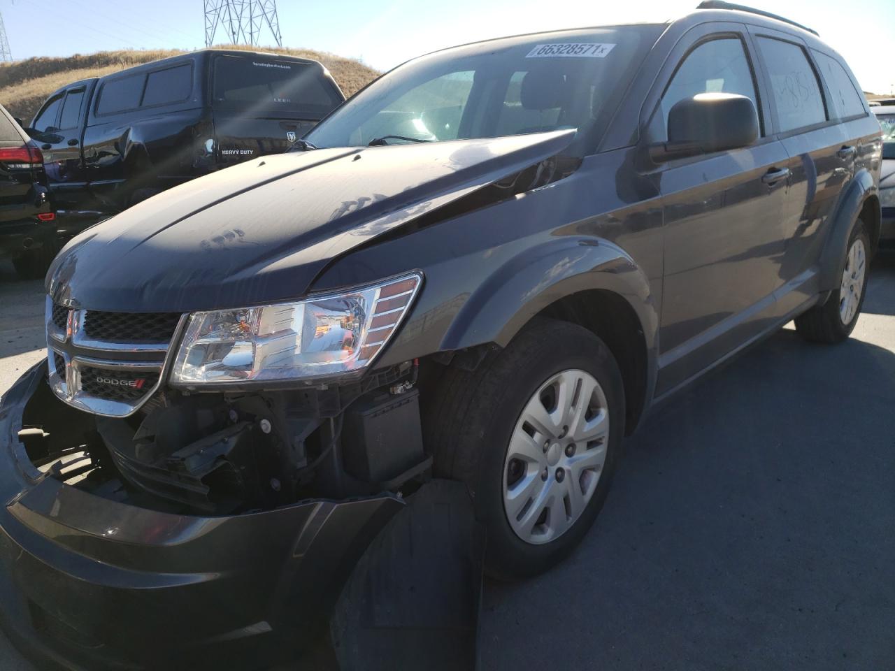 Photo 2 from auction – 2018 DODGE JOURNEY SE with VIN 3C4PDCAB2JT347659