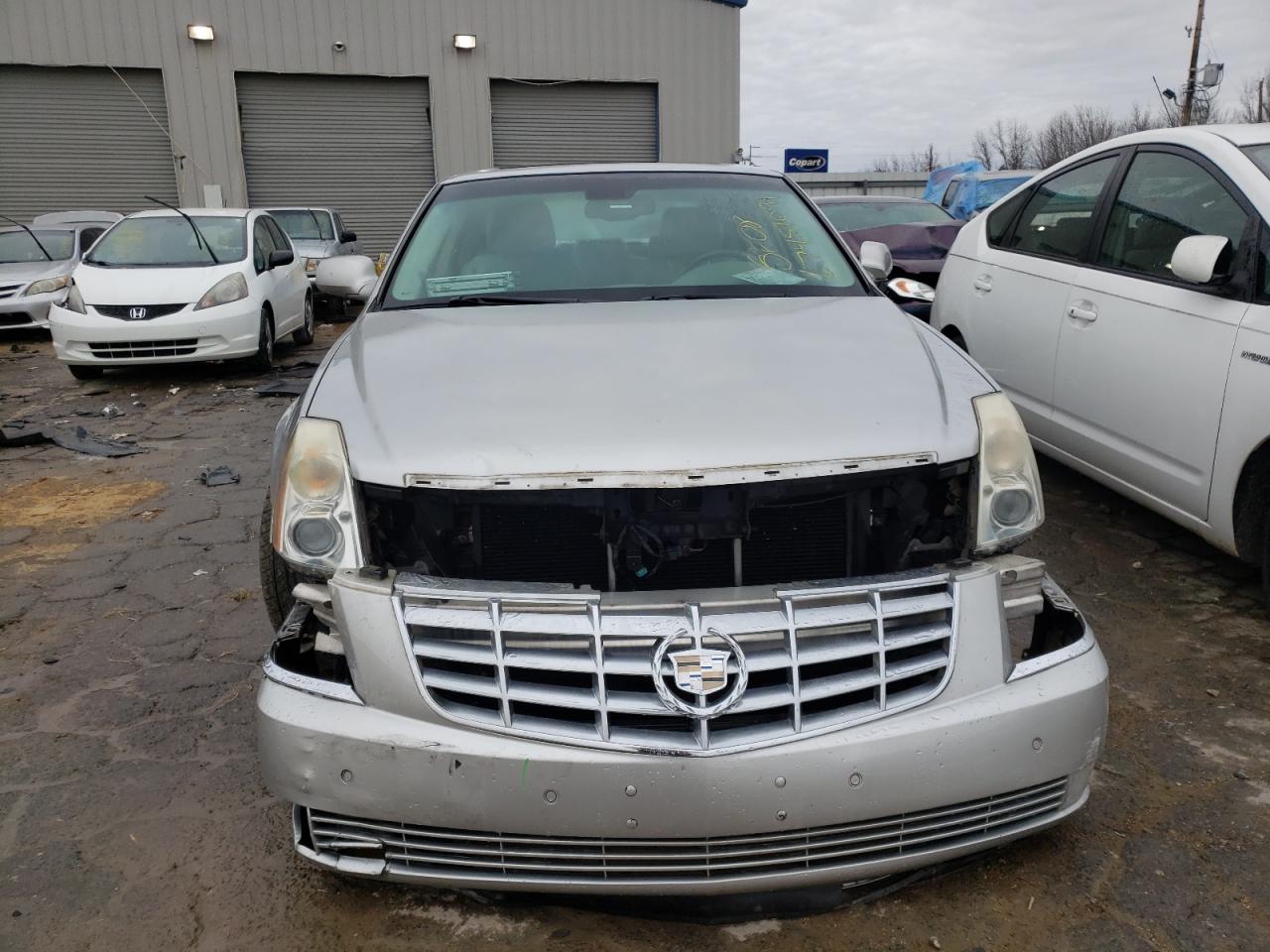 Photo 9 from auction – 2008 CADILLAC DTS with VIN 1G6KD57998U161789