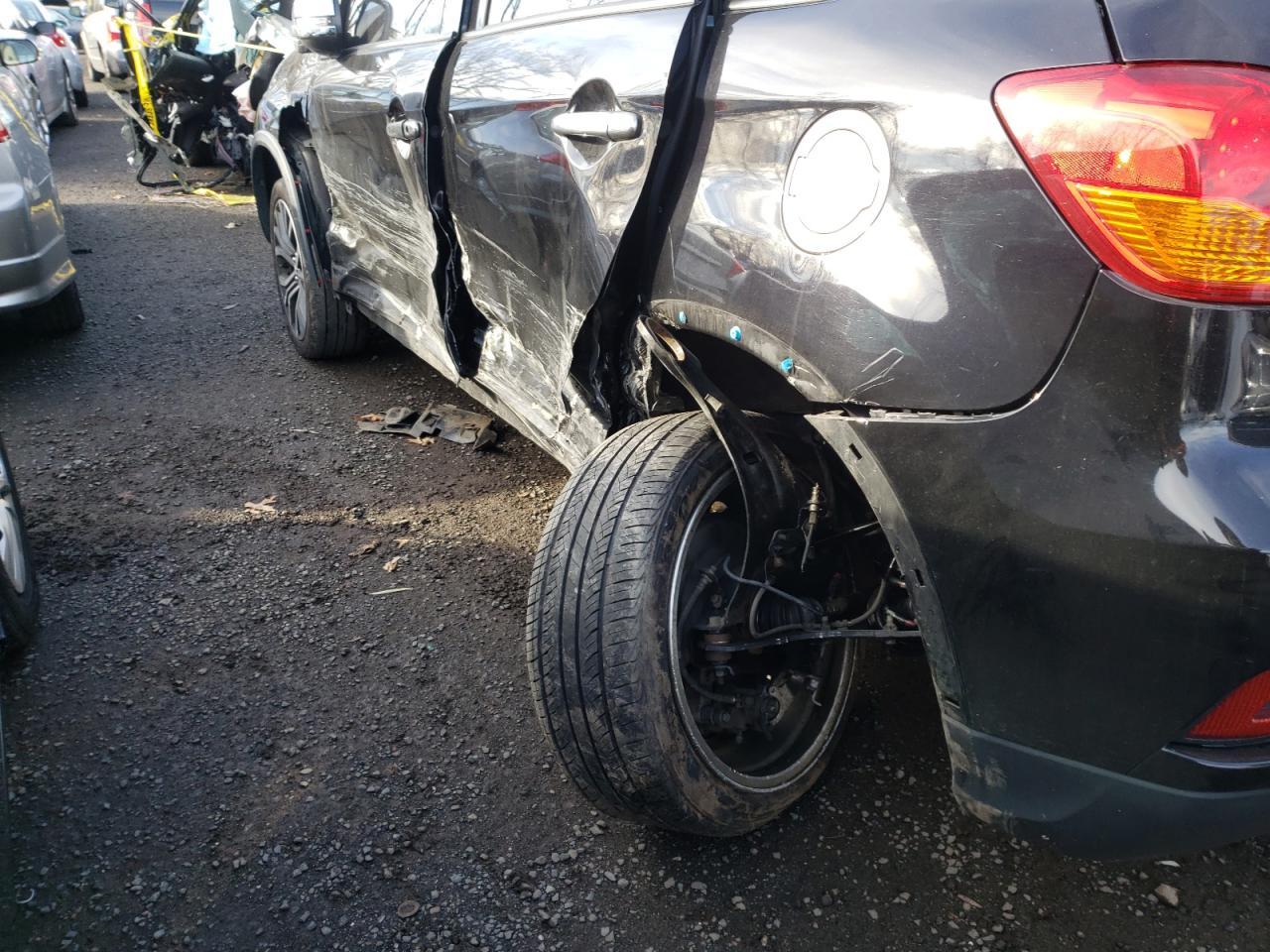 Photo 9 from auction – 2019 MITSUBISHI OUTLANDER with VIN JA4AR3AU2KU009401