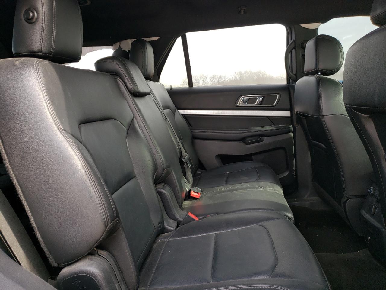 Photo 6 from auction – 2017 FORD EXPLORER X with VIN 1FM5K7DH2HGC10350