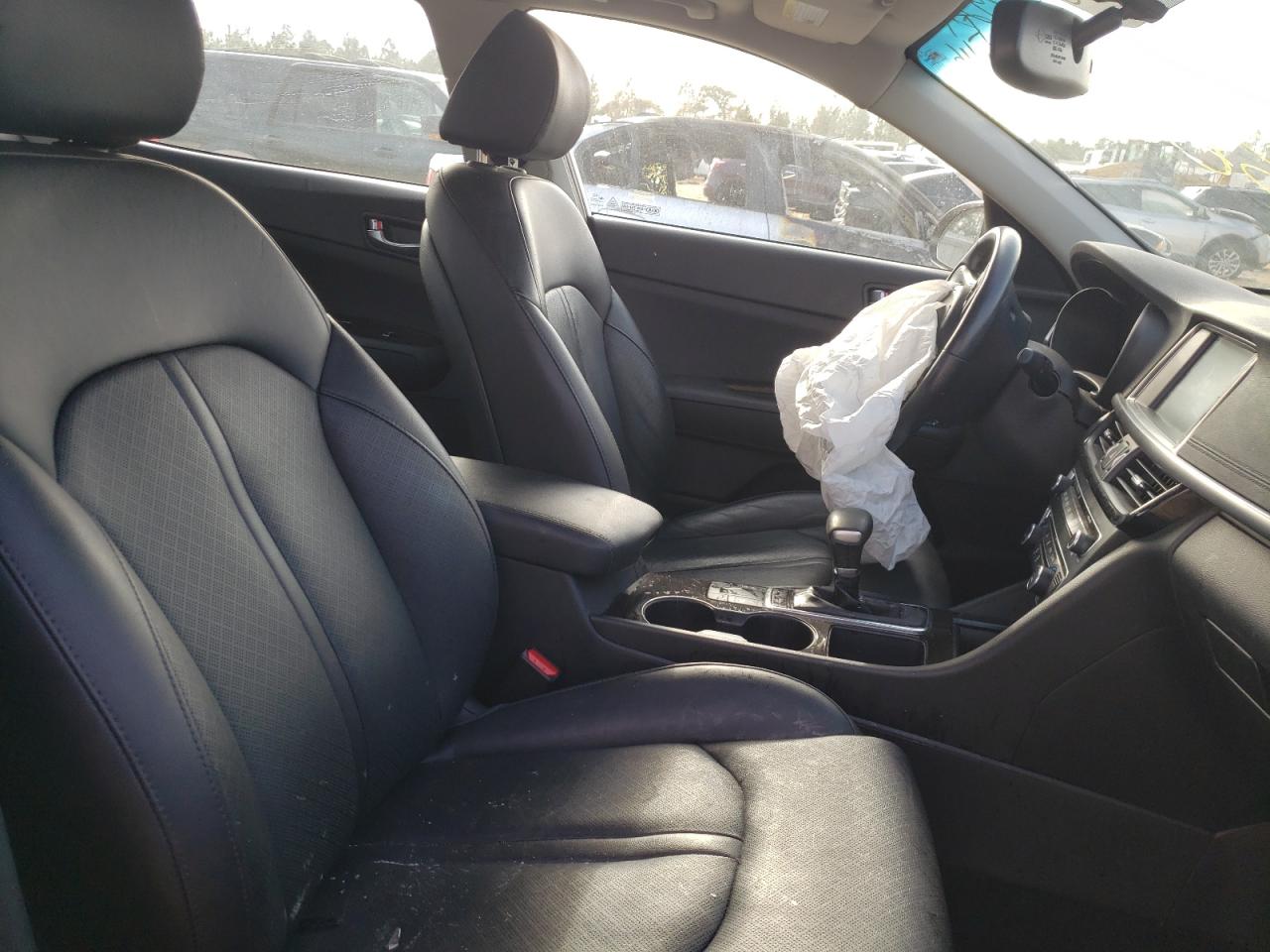 Photo 5 from auction – 2016 KIA OPTIMA EX with VIN 5XXGU4L39GG116452