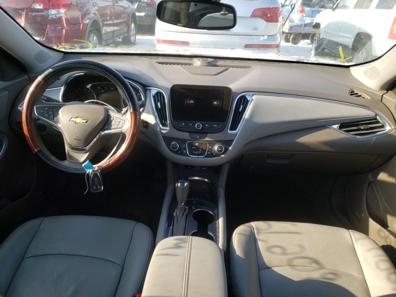 Photo 9 from auction – 2017 CHEVROLET MALIBU LT with VIN 1G1ZE5ST4HF262408