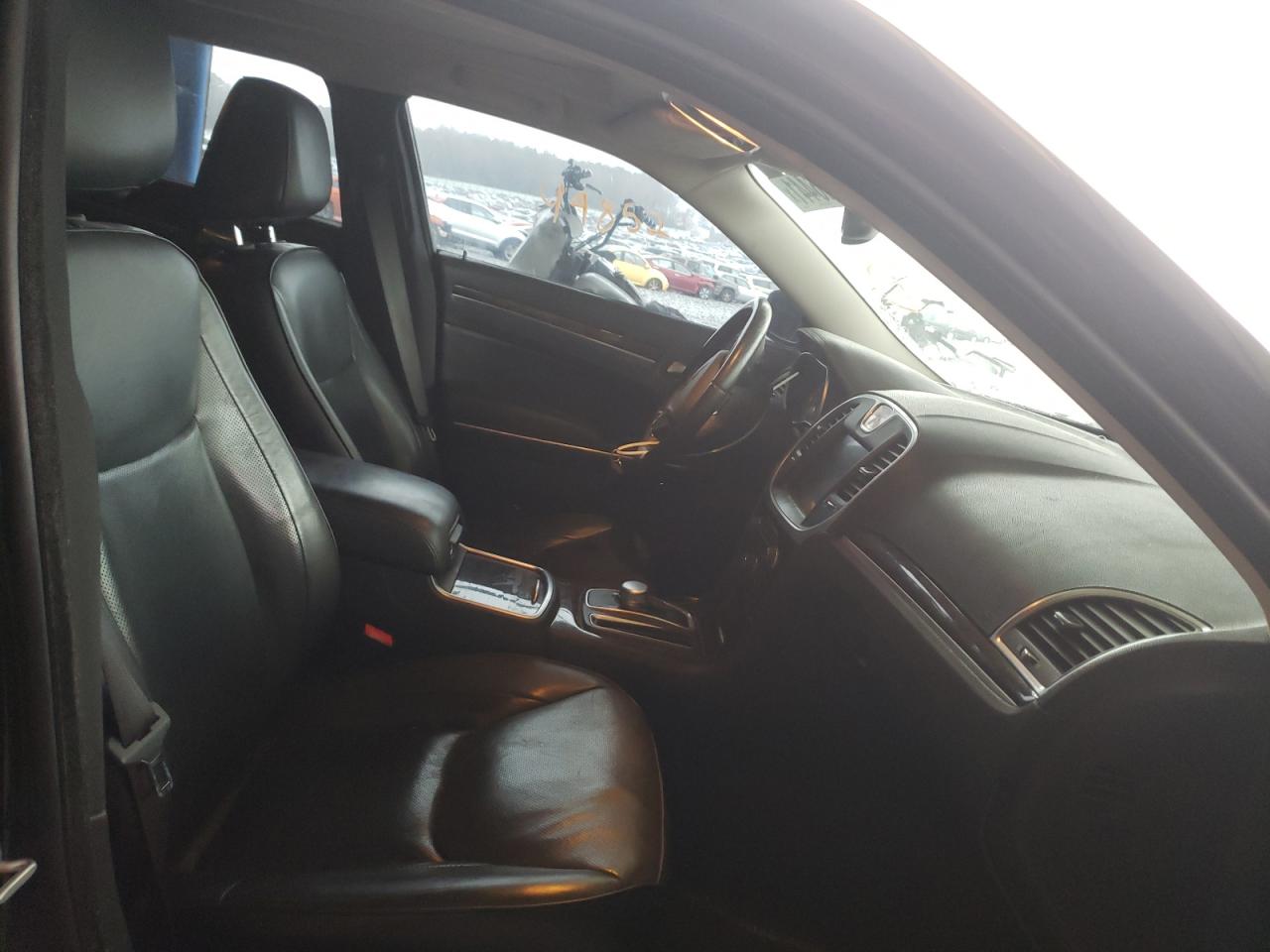 Photo 5 from auction – 2016 CHRYSLER 300C with VIN 2C3CCAEG5GH123612
