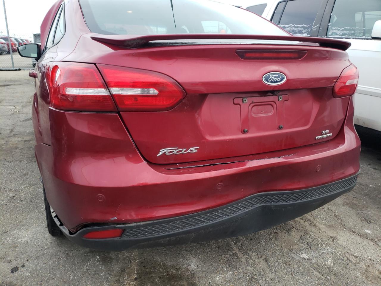 Photo 9 from auction – 2015 FORD FOCUS SE with VIN 1FADP3F22FL355742