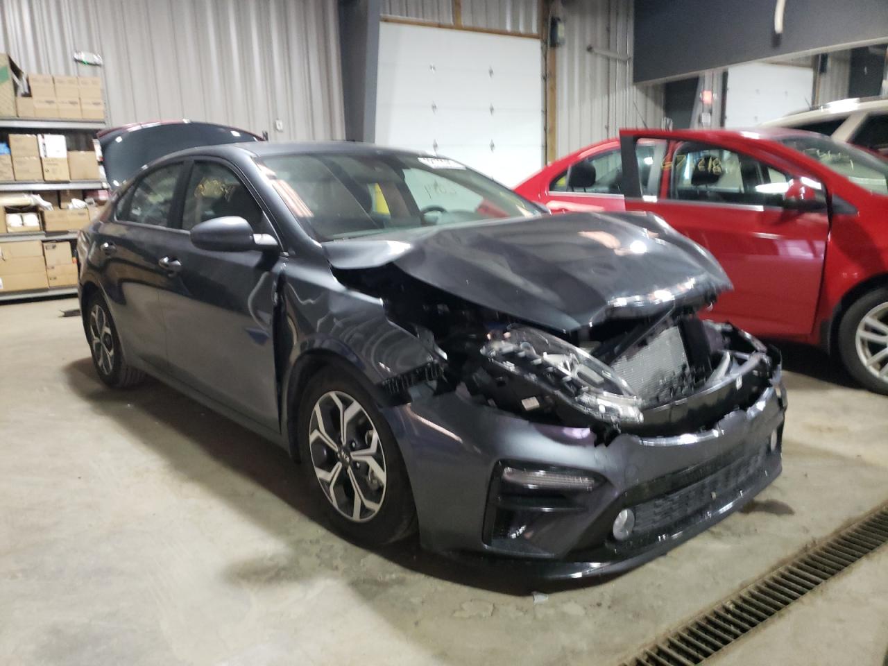 Photo 1 from auction – 2021 KIA FORTE FE with VIN 3KPF24AD7ME388404