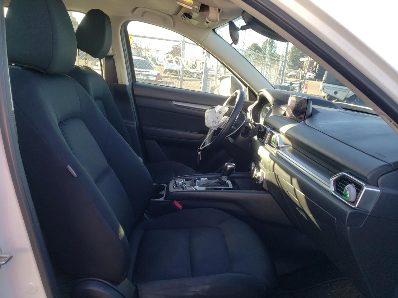 Photo 5 from auction – 2017 MAZDA CX-5 SPORT with VIN JM3KFBBL9H0224073