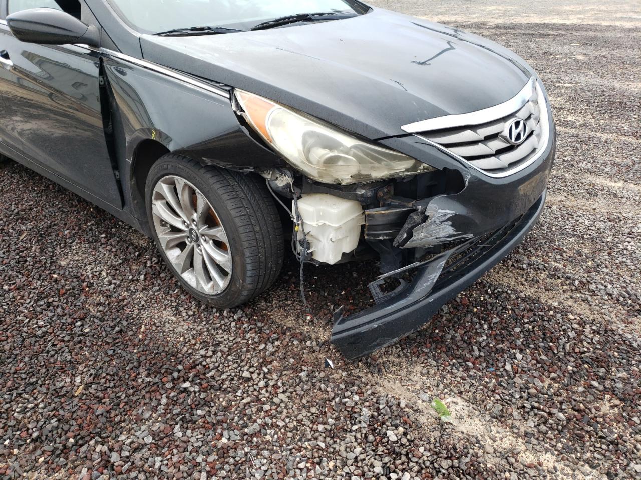 Photo 9 from auction – 2011 HYUNDAI SONATA SE with VIN 5NPEC4AC8BH057601