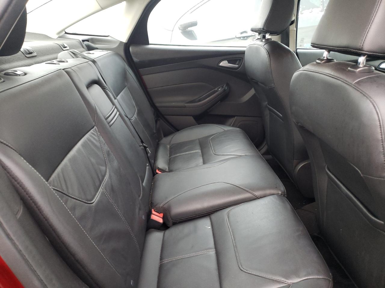 Photo 6 from auction – 2015 FORD FOCUS SE with VIN 1FADP3F22FL355742