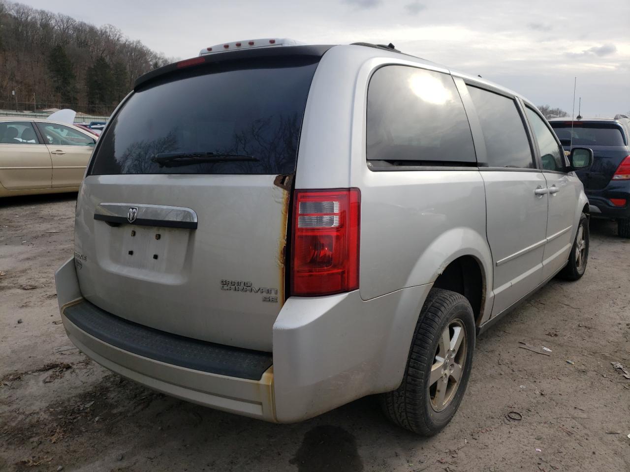 Photo 4 from auction – 2010 DODGE GRAND CARA with VIN 2D4RN3D14AR438530