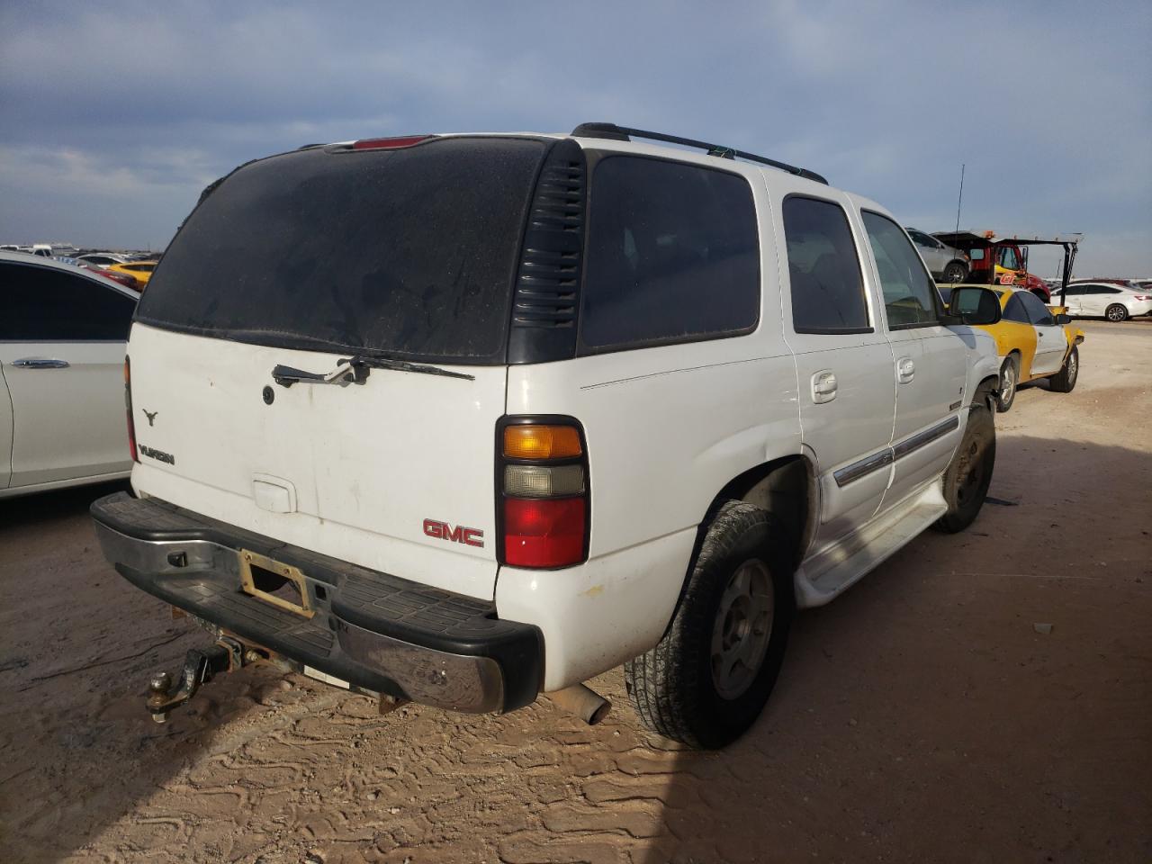 Photo 4 from auction – 2005 GMC YUKON with VIN 1GKEC13VX5R104111