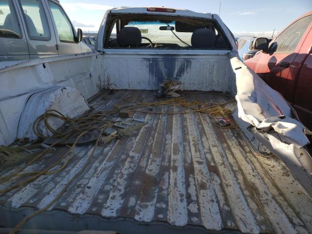 Photo 6 from auction – 2000 CHEVROLET SILVERADO with VIN 1GCGK24U0YE267509