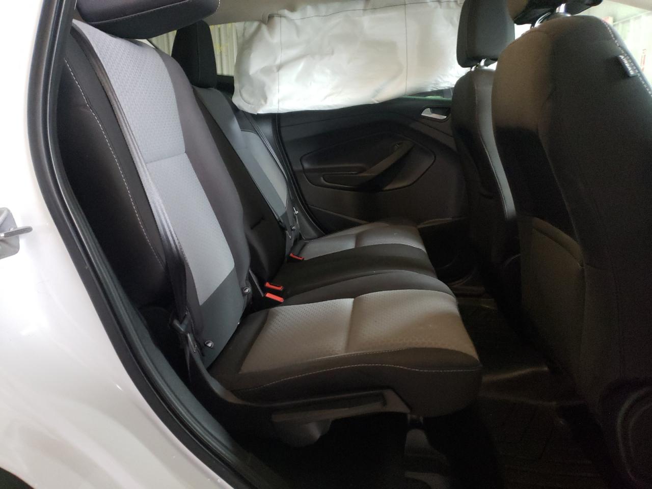 Photo 6 from auction – 2017 FORD ESCAPE SE with VIN 1FMCU9G90HUC83705
