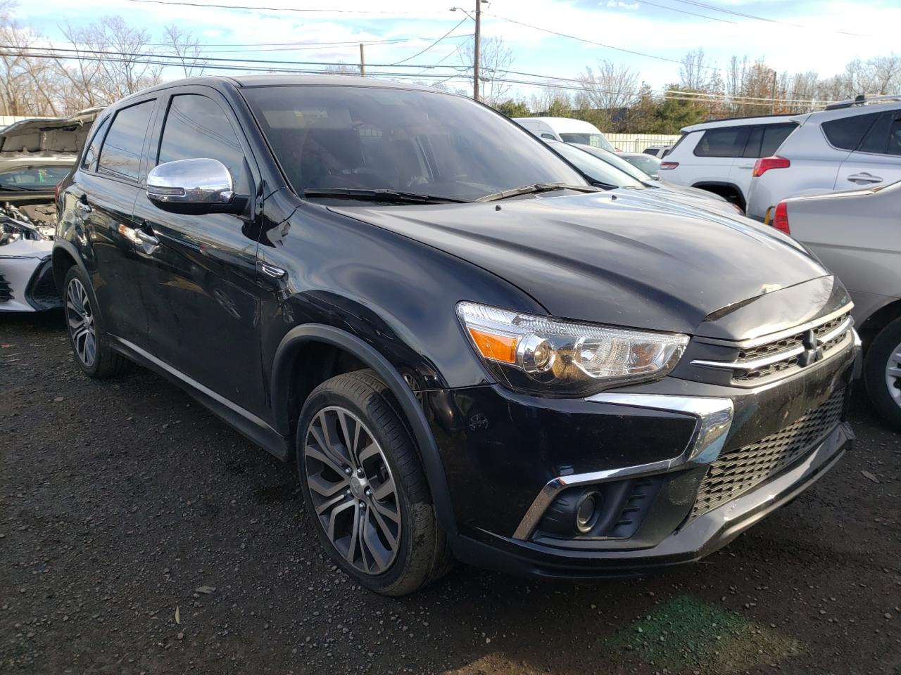 MITSUBISHI OUTLANDER 2019 with VIN JA4AR3AU2KU009401 - Photo from auction