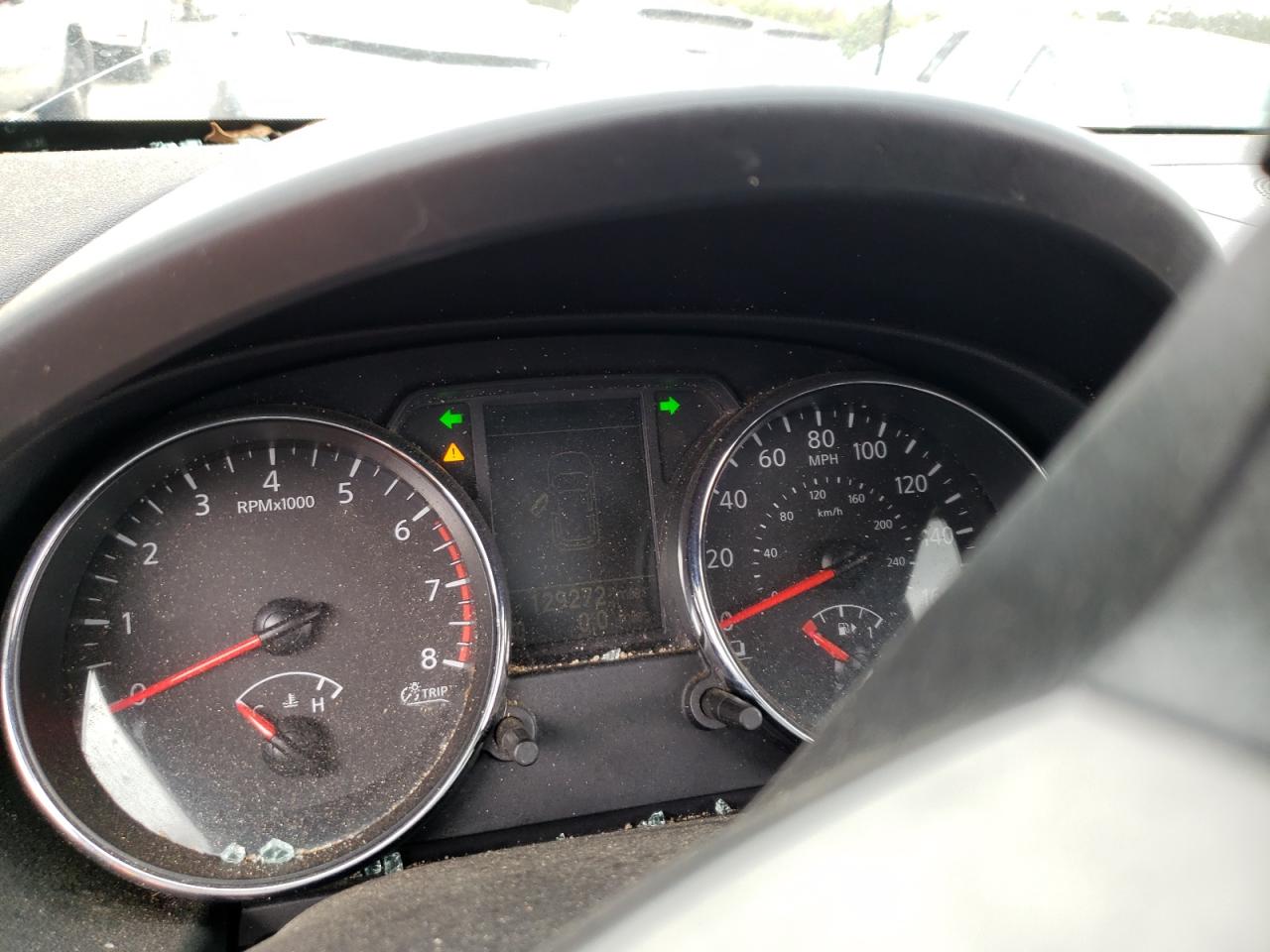 Photo 8 from auction – 2013 NISSAN ROGUE S with VIN JN8AS5MT6DW533025