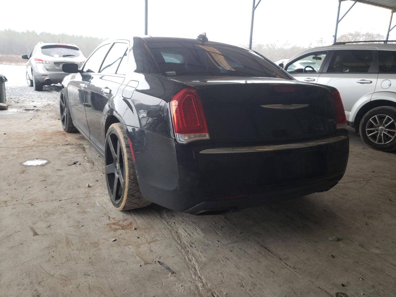 Photo 3 from auction – 2016 CHRYSLER 300C with VIN 2C3CCAEG5GH123612